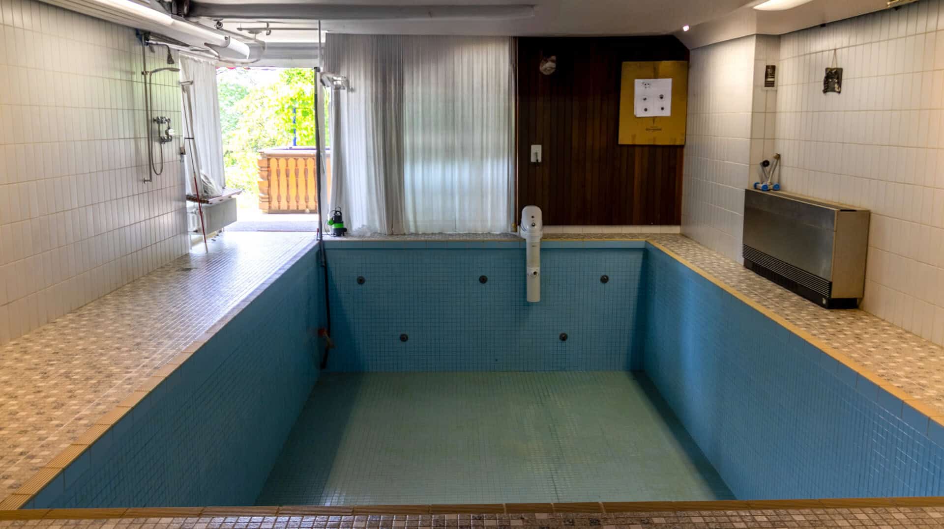 Schwimmbad